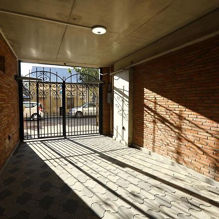 Brick House Apartment Tbilisi Luaran gambar